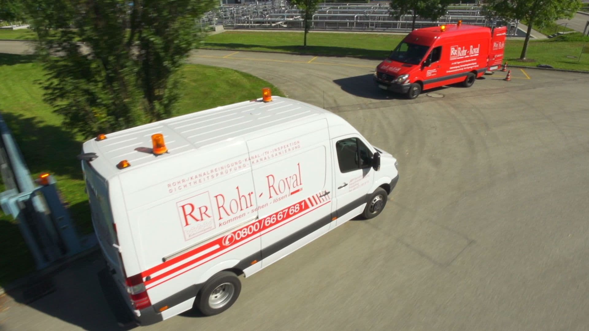 Luftaufnahme der Rohr-Royal GmbH Einsatzfahrzeuge — Standbild aus dem Imagefilm