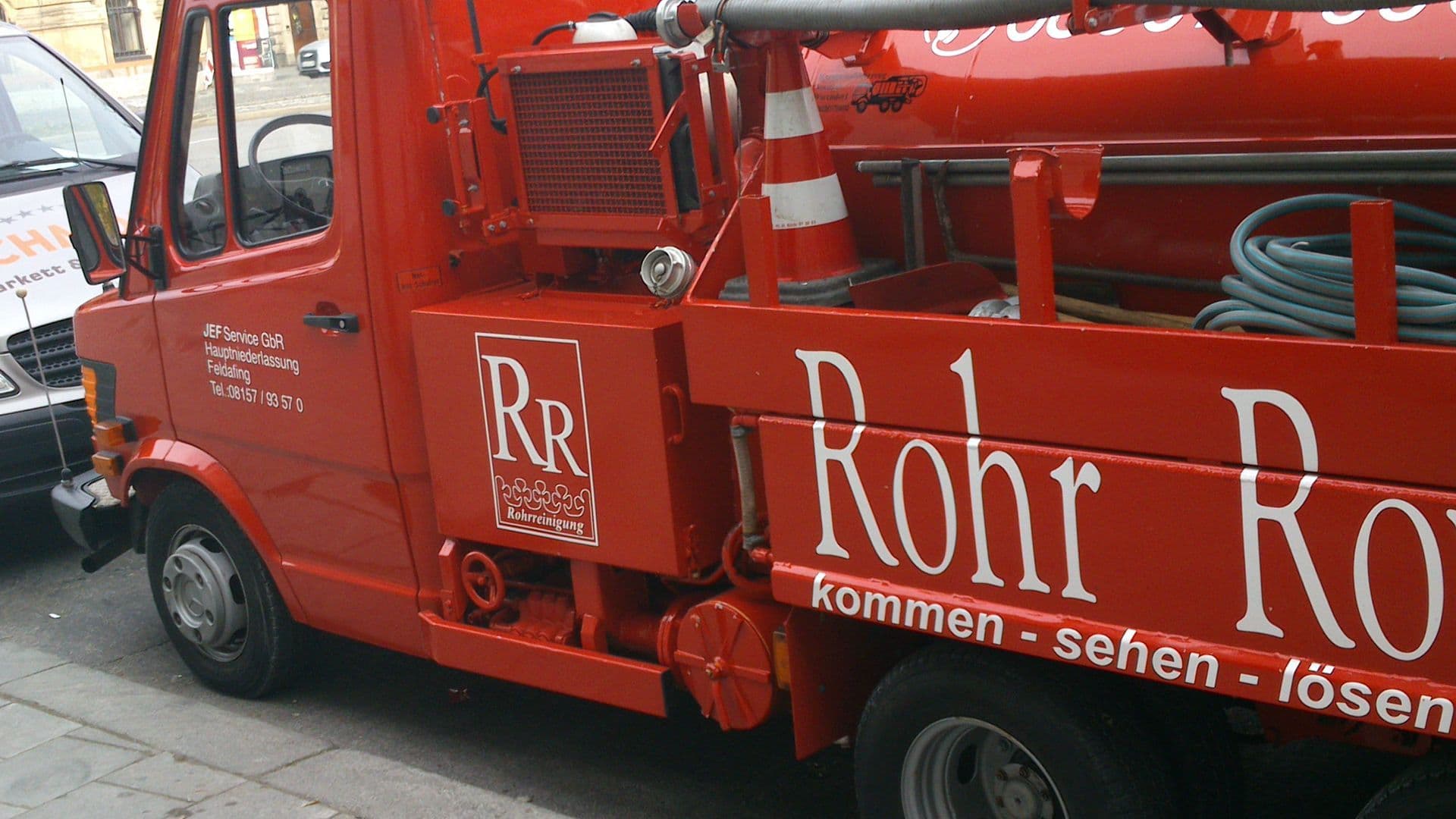 Rohr-Royal Fahrzeugbeschriftung im Detail — kommen, sehen, lösen